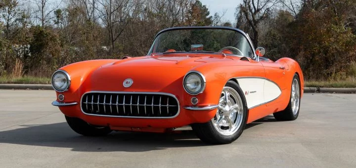 1957-Chevrolet-Corvette-Restomod-Exterior-001-RK-Motors-Orange-and-white-front-three-quarters-720x340