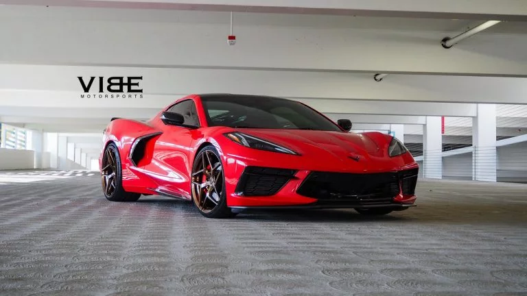 Corvette c8