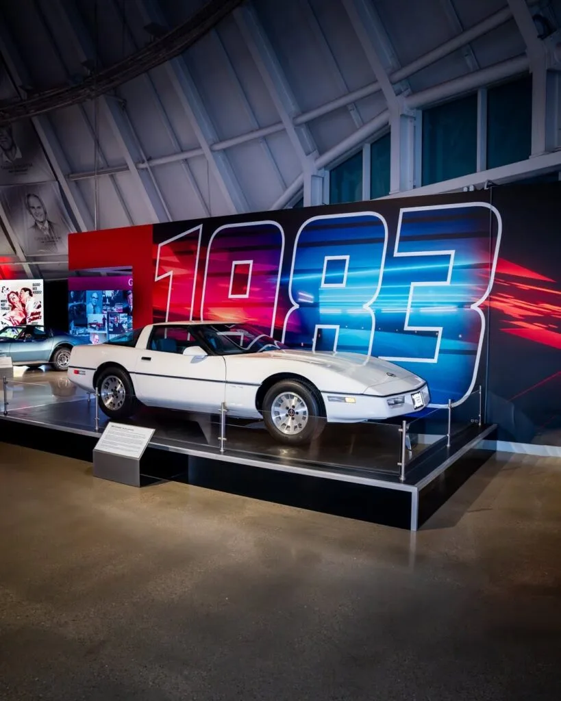 corvette-c4-1983.jpg