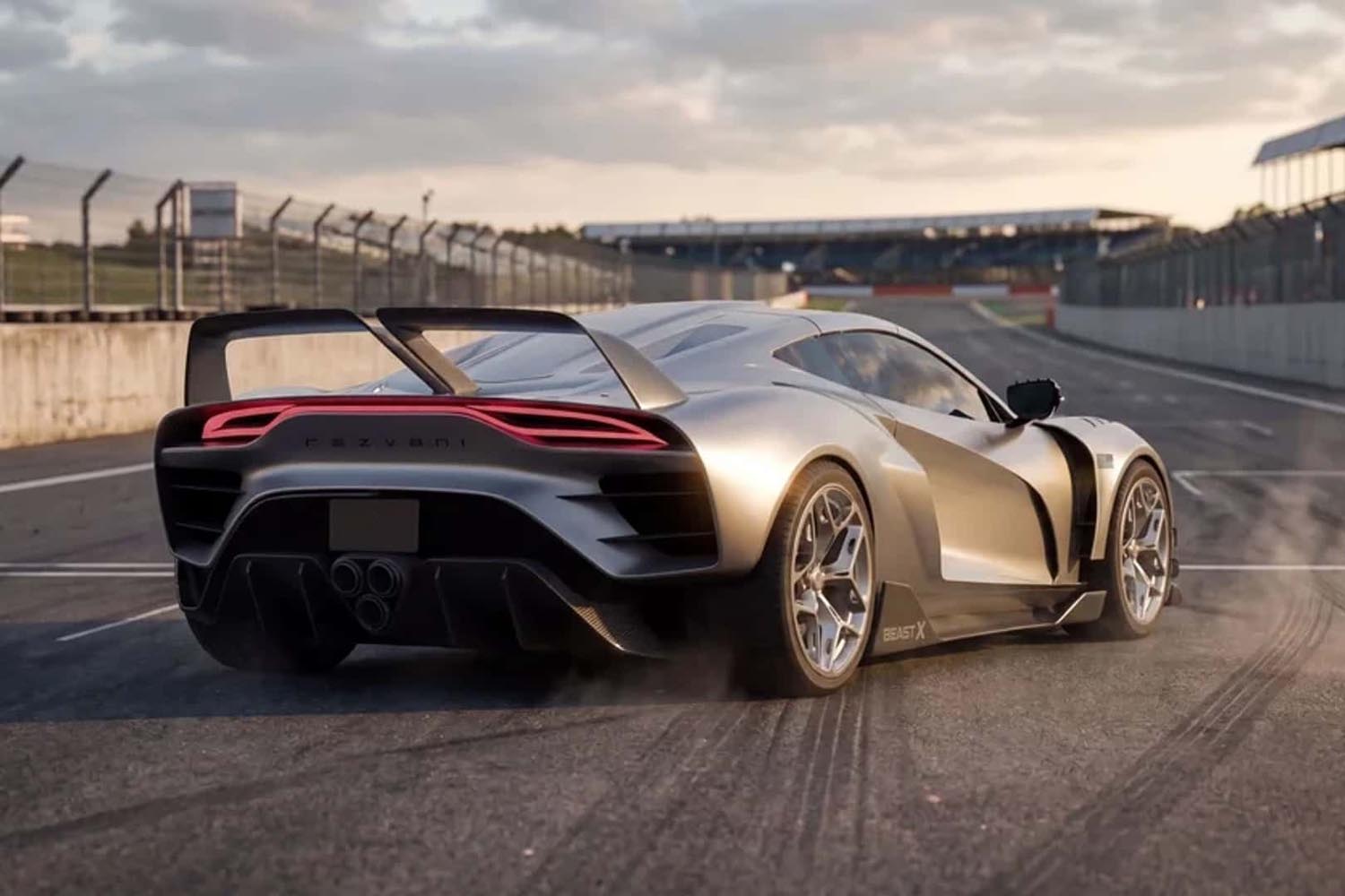 Rezvani Beast X vue arrière sur circuit